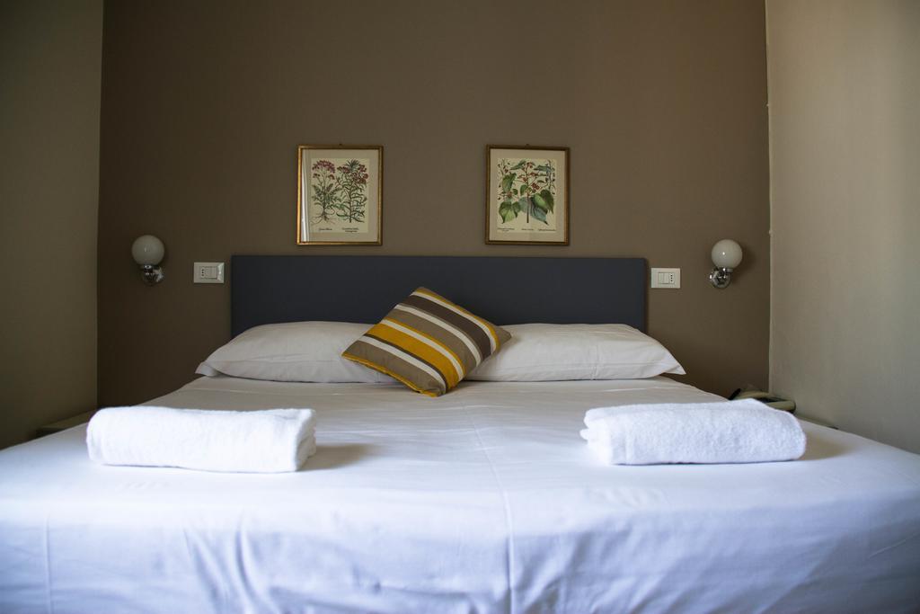 Hotel Arianna Iseo Kamer foto