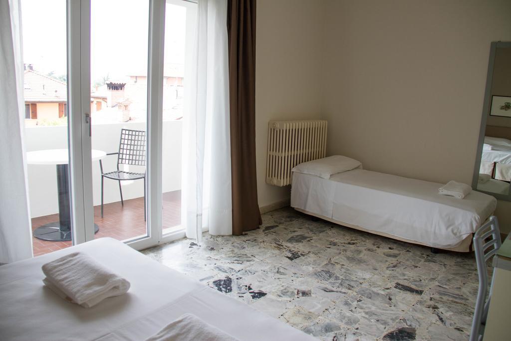Hotel Arianna Iseo Kamer foto